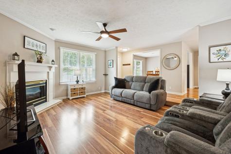 1008 Ash Circle La Vergne TN 37086