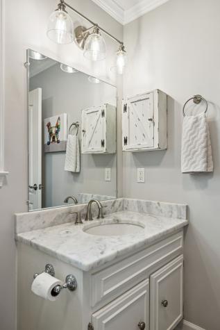 1008 Ash Circle La Vergne TN 37086