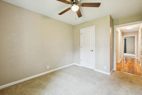 1008 Ash Circle La Vergne TN 37086
