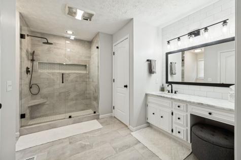1008 Ash Circle La Vergne TN 37086