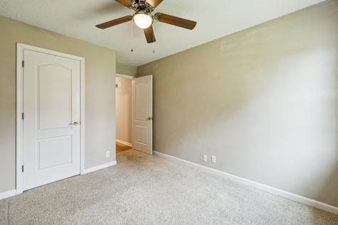 1008 Ash Circle La Vergne TN 37086