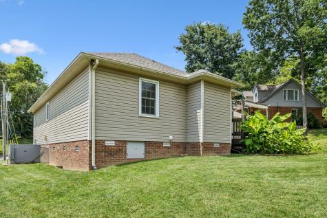 1008 Ash Circle La Vergne TN 37086