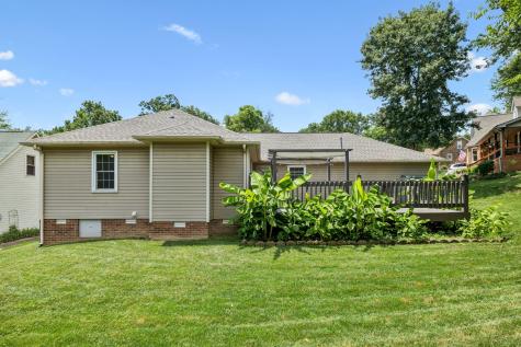 1008 Ash Circle La Vergne TN 37086