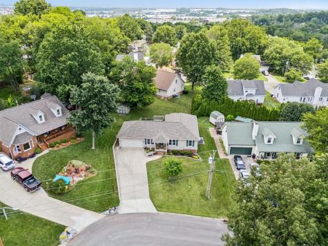 1008 Ash Circle La Vergne TN 37086