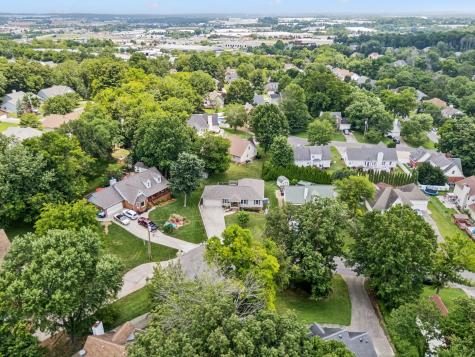 1008 Ash Circle La Vergne TN 37086