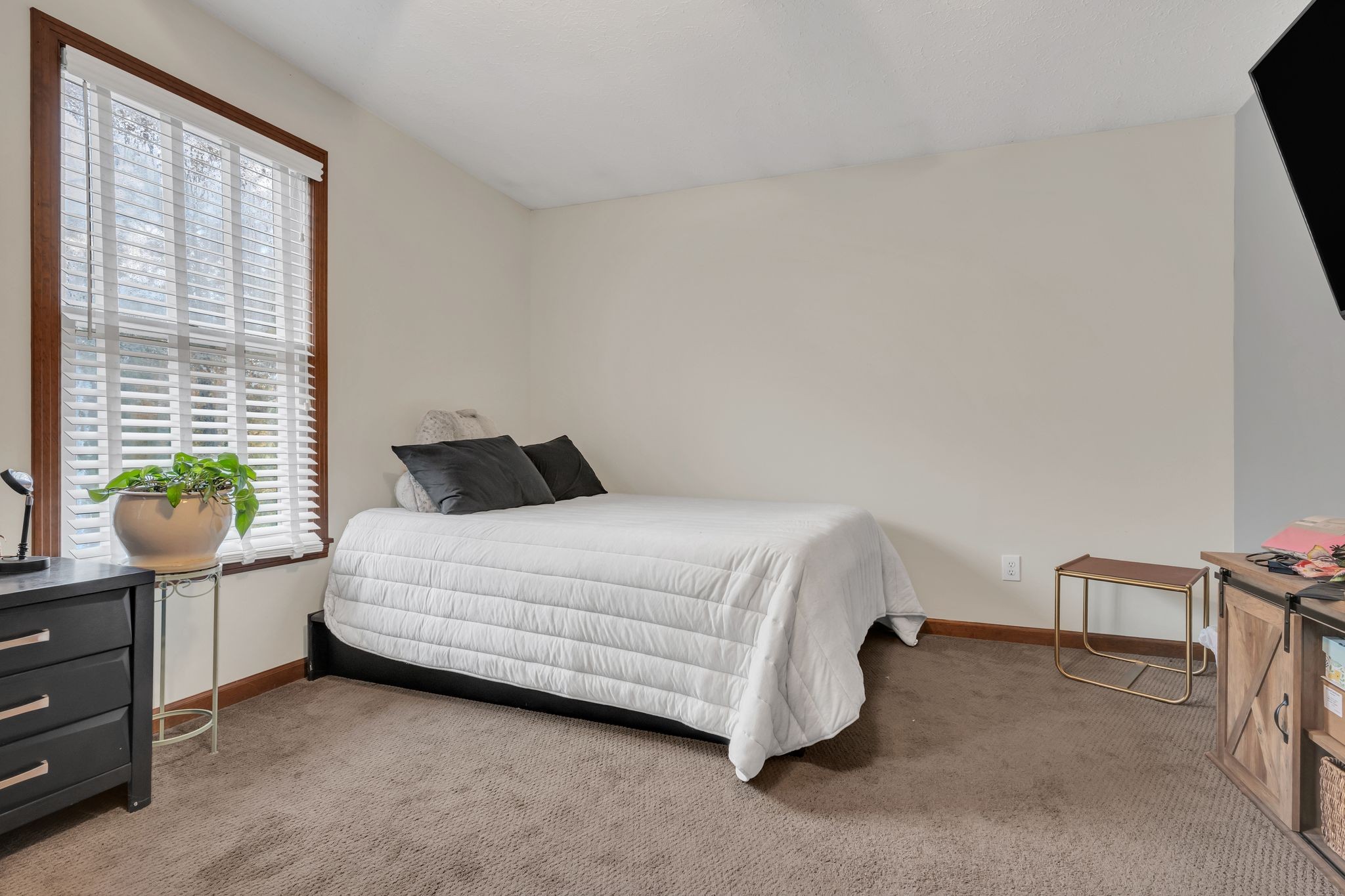 85 Lakeview Lane Stewart TN 37175
