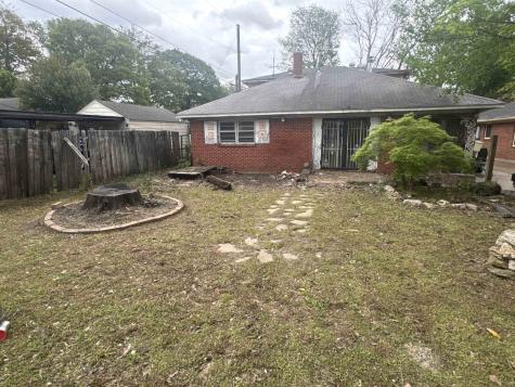 1380 Melrose Cove Memphis TN 38106