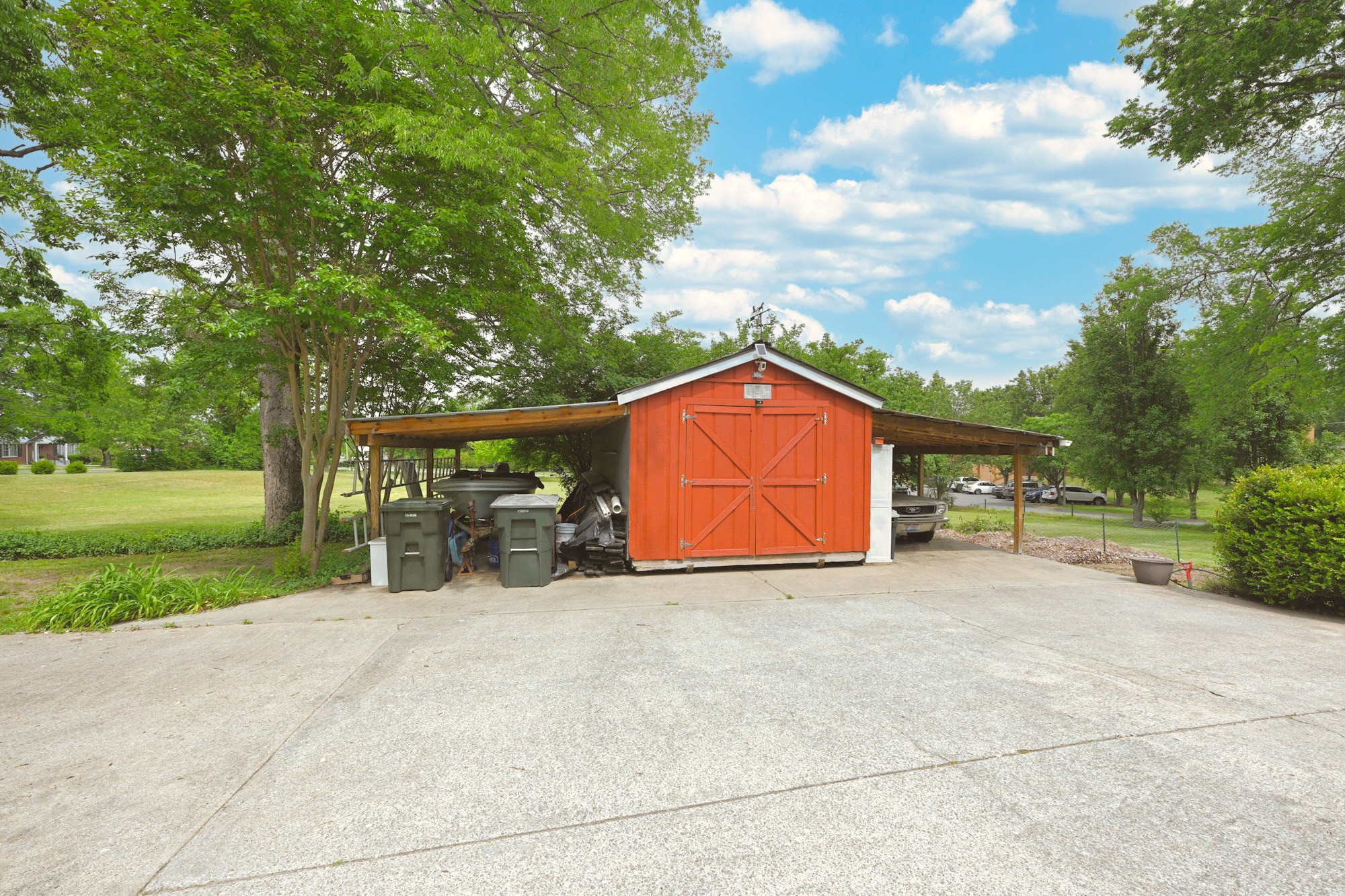 655 E Main Street Gallatin TN 37066