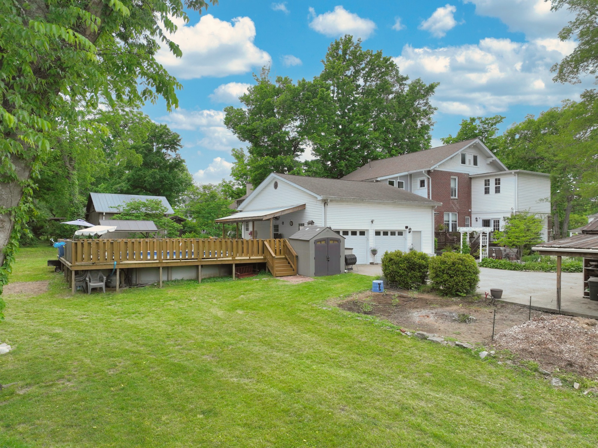 655 E Main Street Gallatin TN 37066