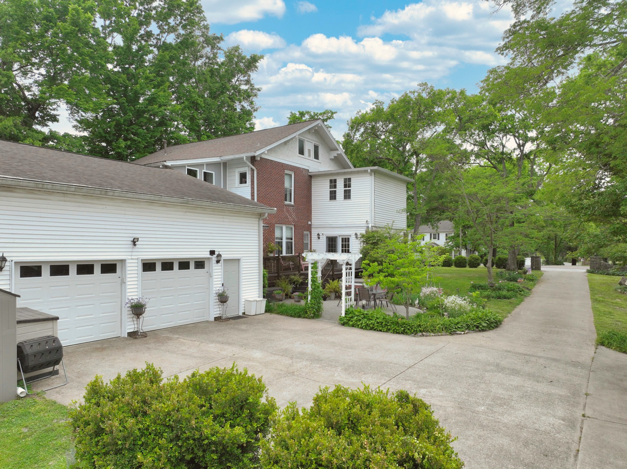 655 E Main Street Gallatin TN 37066