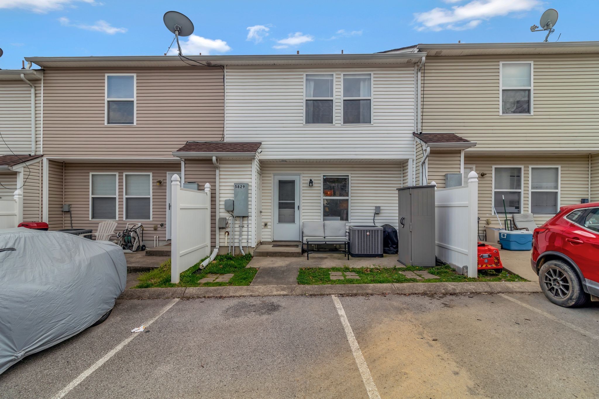 5829 Monroe Crossing Antioch TN 37013