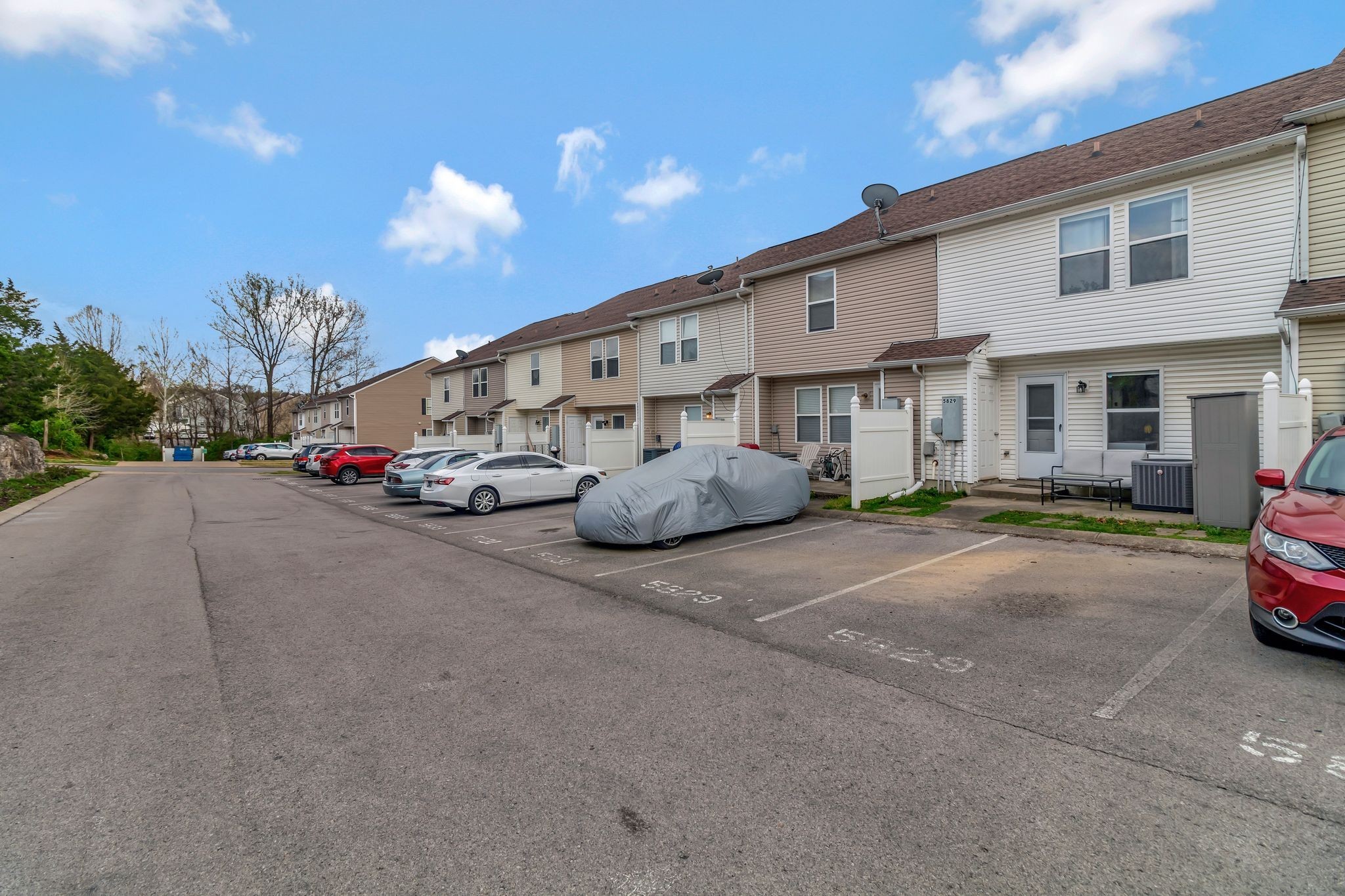 5829 Monroe Crossing Antioch TN 37013