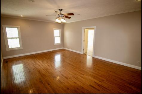 25 Max Drive Paris TN 38242