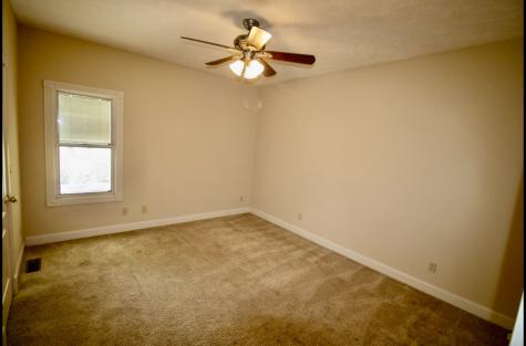 25 Max Drive Paris TN 38242