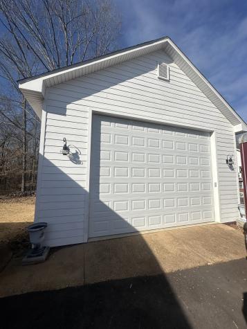 25 Max Drive Paris TN 38242