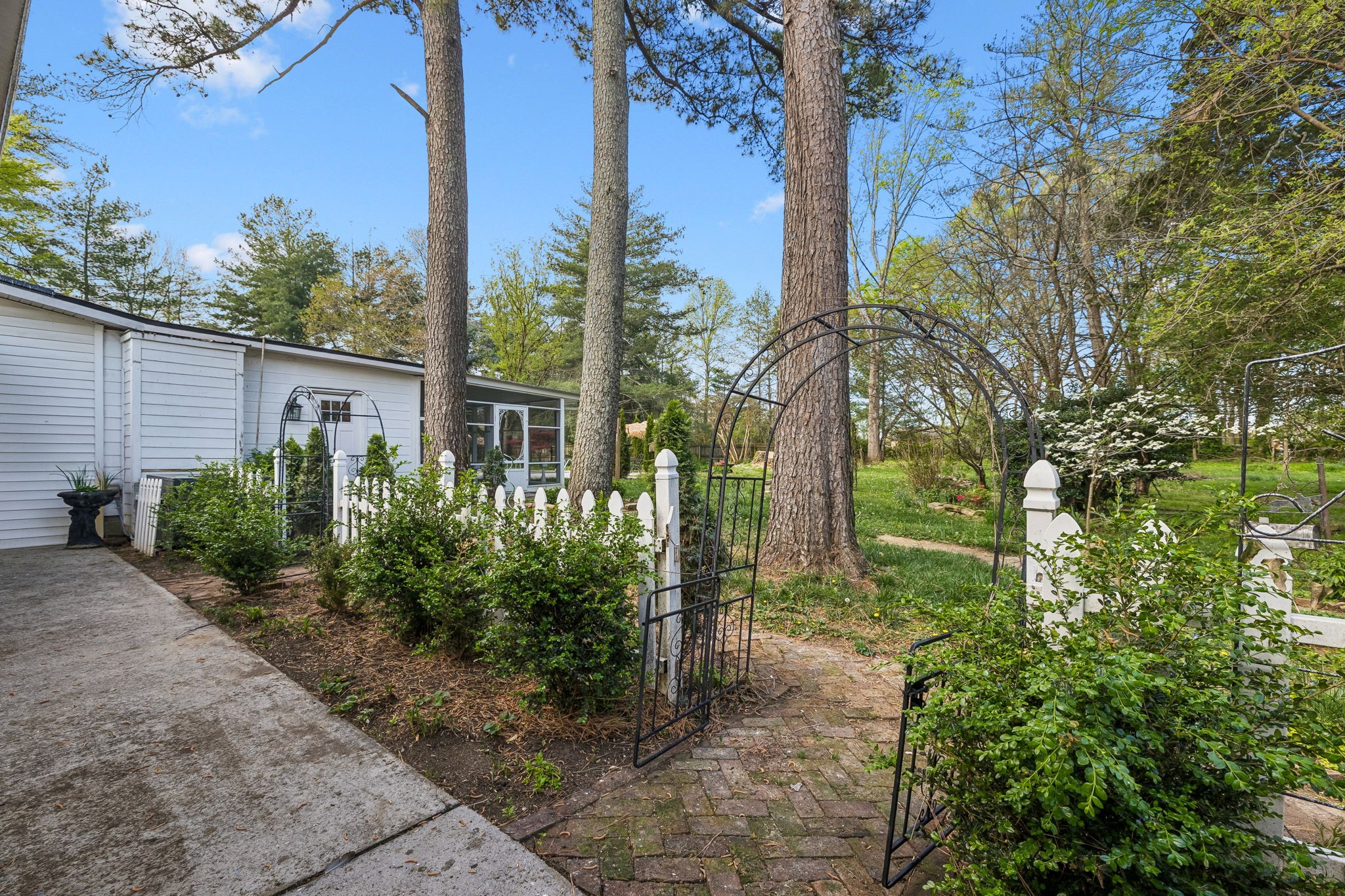 728 S Spring Street Manchester TN 37355