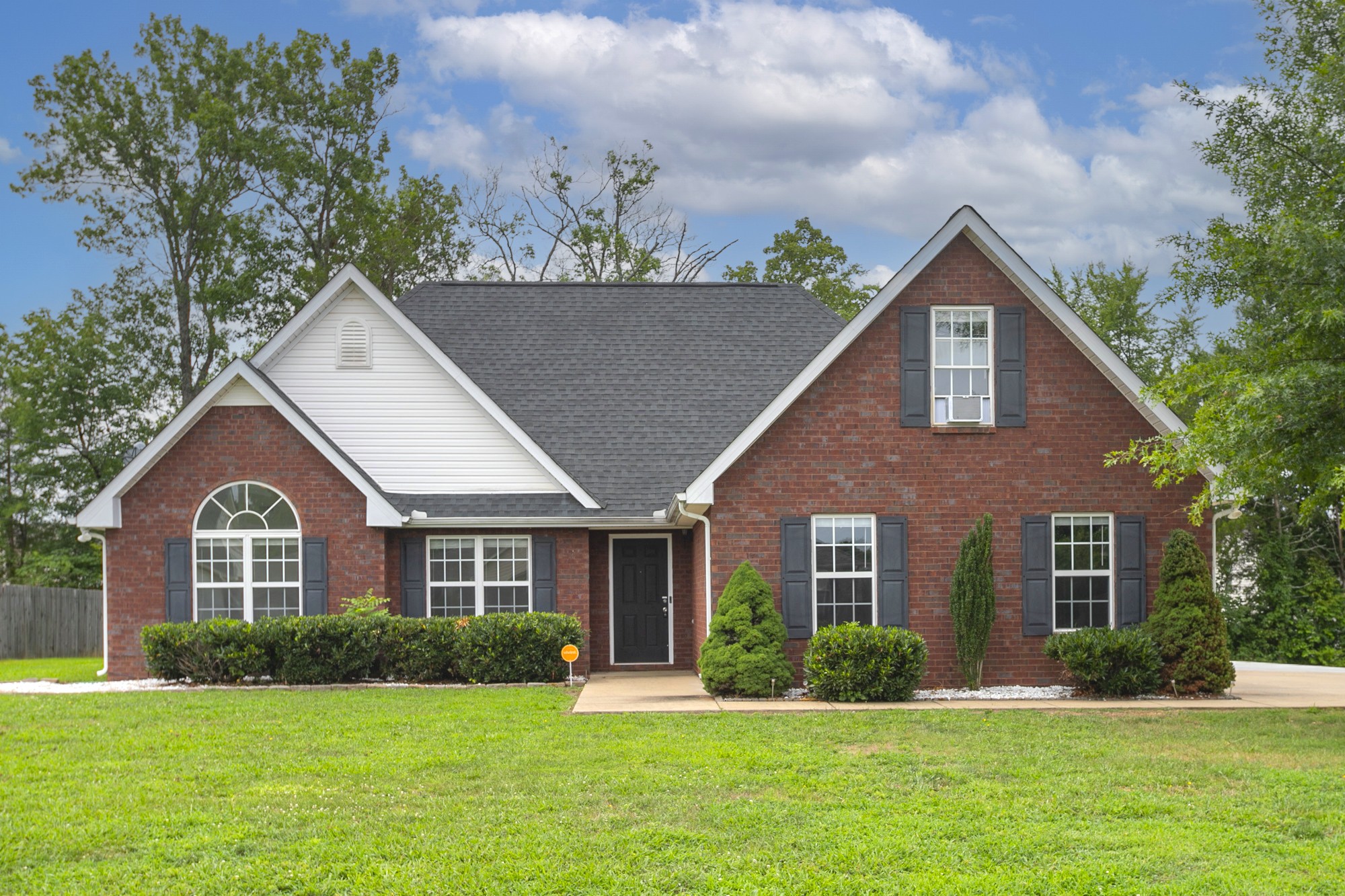 2820 Cliffside Drive Christiana TN 37037