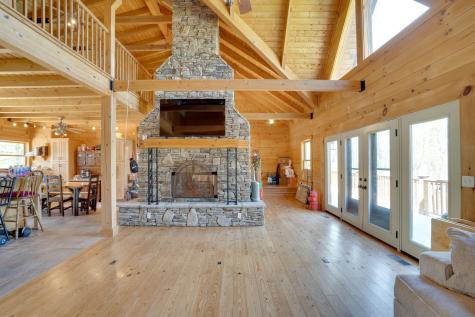3225 Jackson Point Road Sewanee TN 37375
