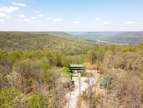 3225 Jackson Point Road Sewanee TN 37375