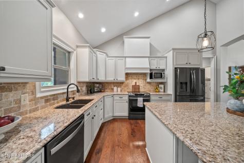 125 Minetta Drive Crossville TN 38558