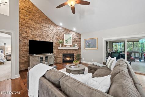 125 Minetta Drive Crossville TN 38558
