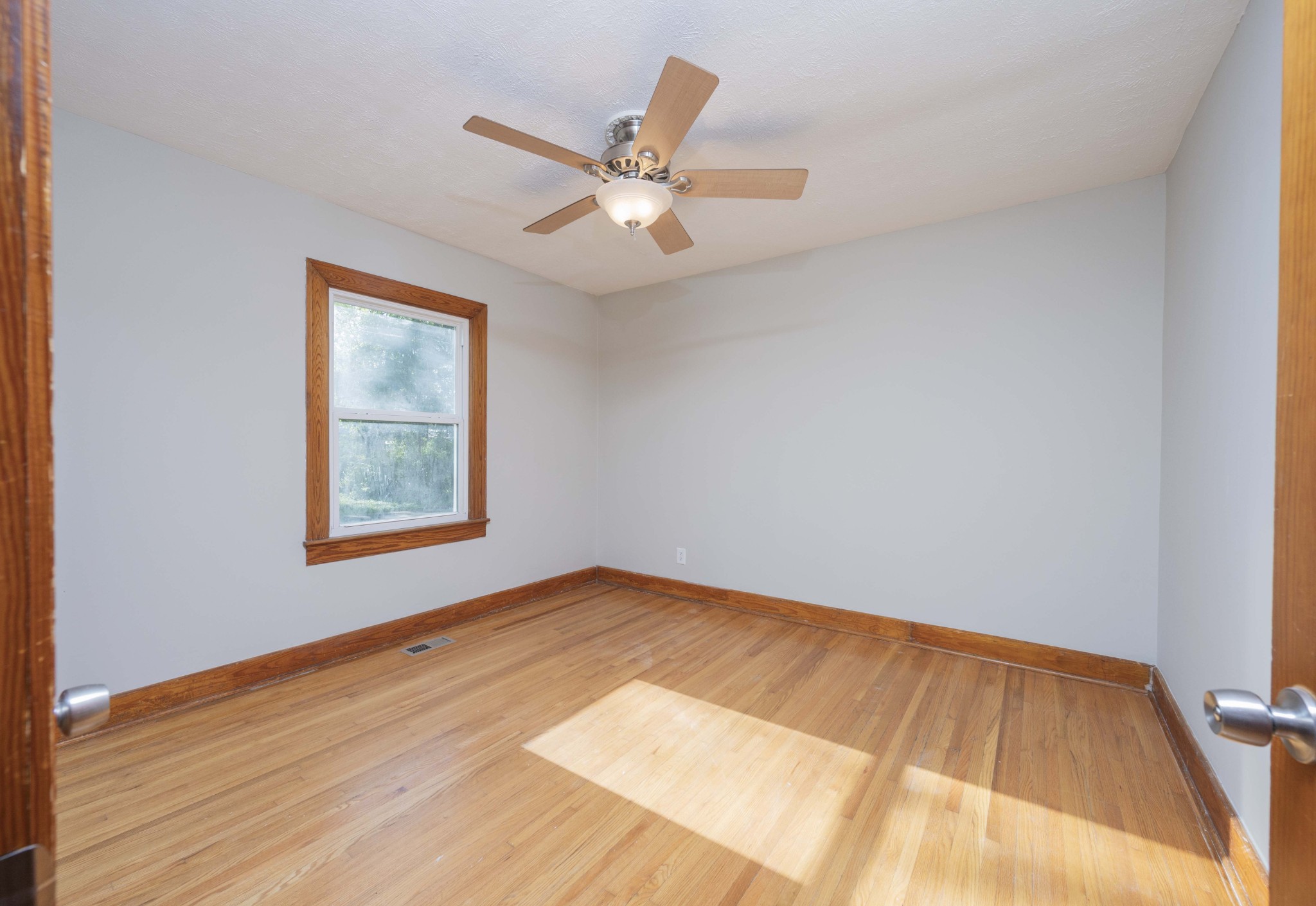 1014 Leaf Avenue Murfreesboro TN 37130