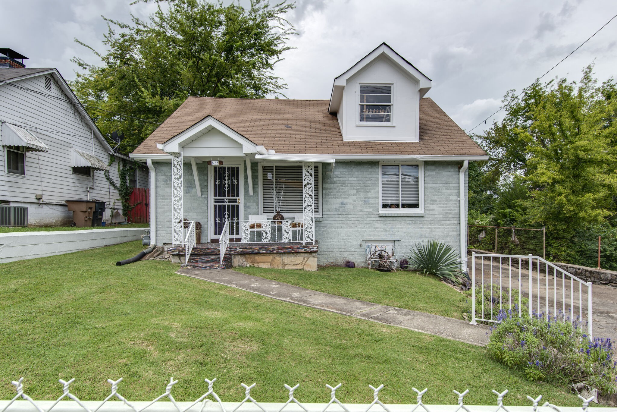 611 28th Ave, N Nashville TN 37209