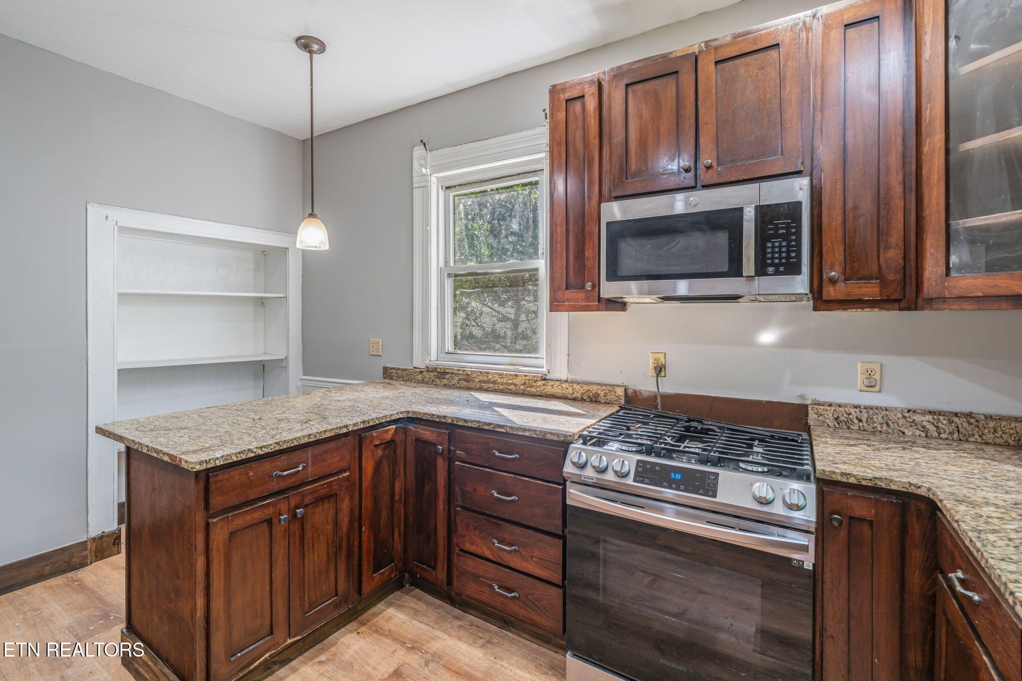 419 W Rockwood Street Rockwood TN 37854