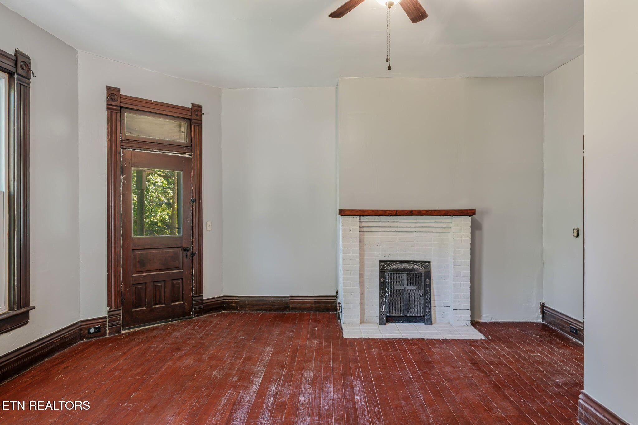 419 W Rockwood Street Rockwood TN 37854