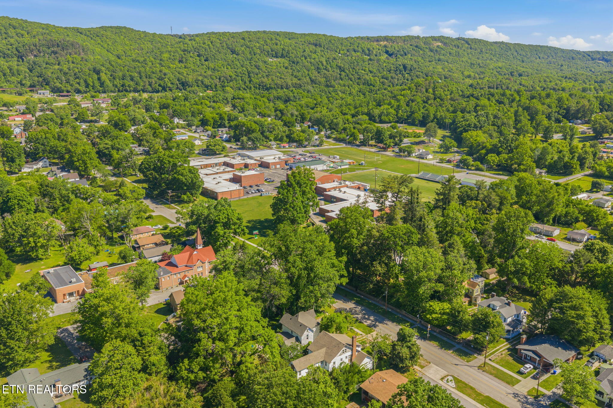419 W Rockwood Street Rockwood TN 37854