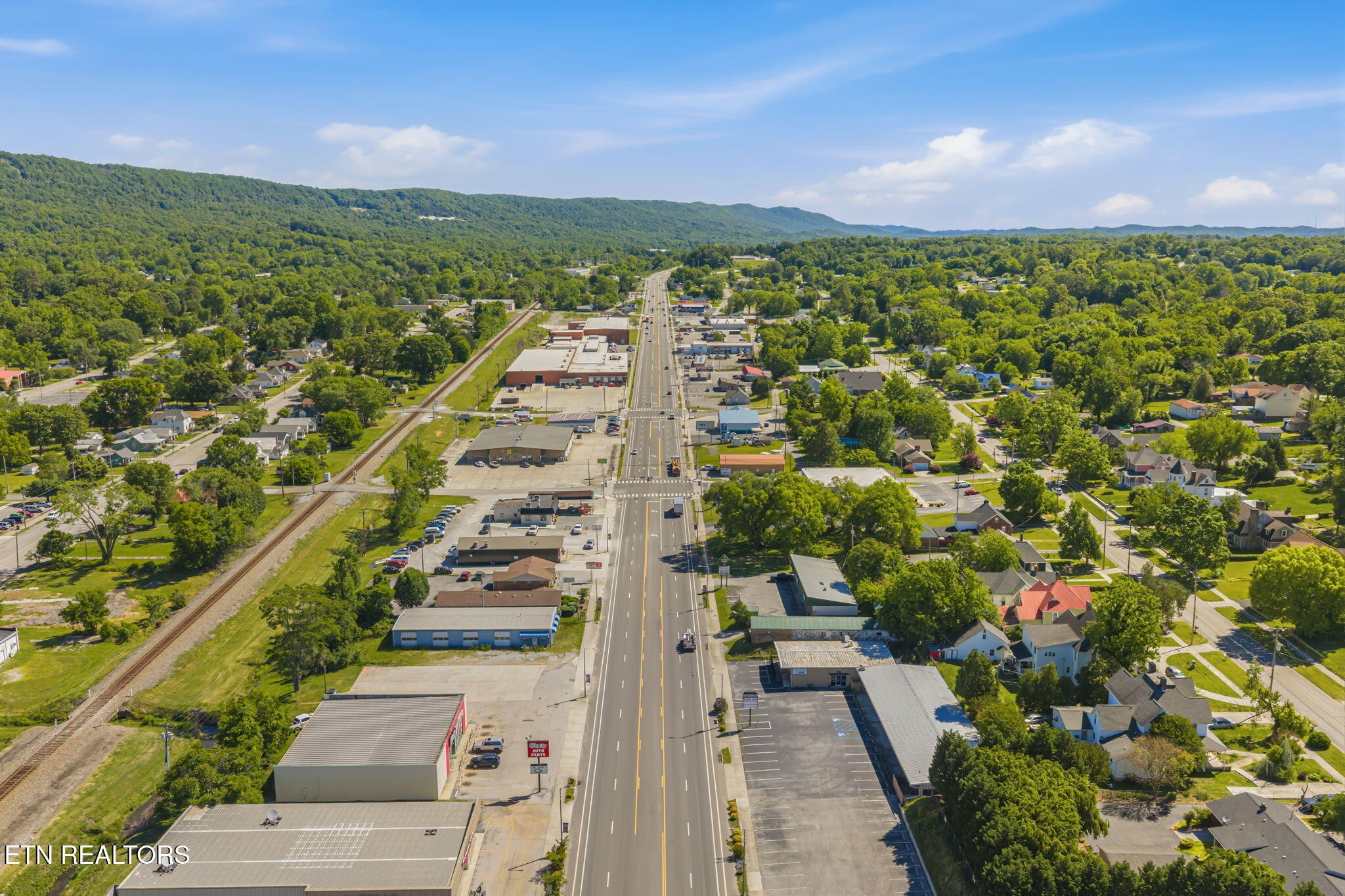 419 W Rockwood Street Rockwood TN 37854
