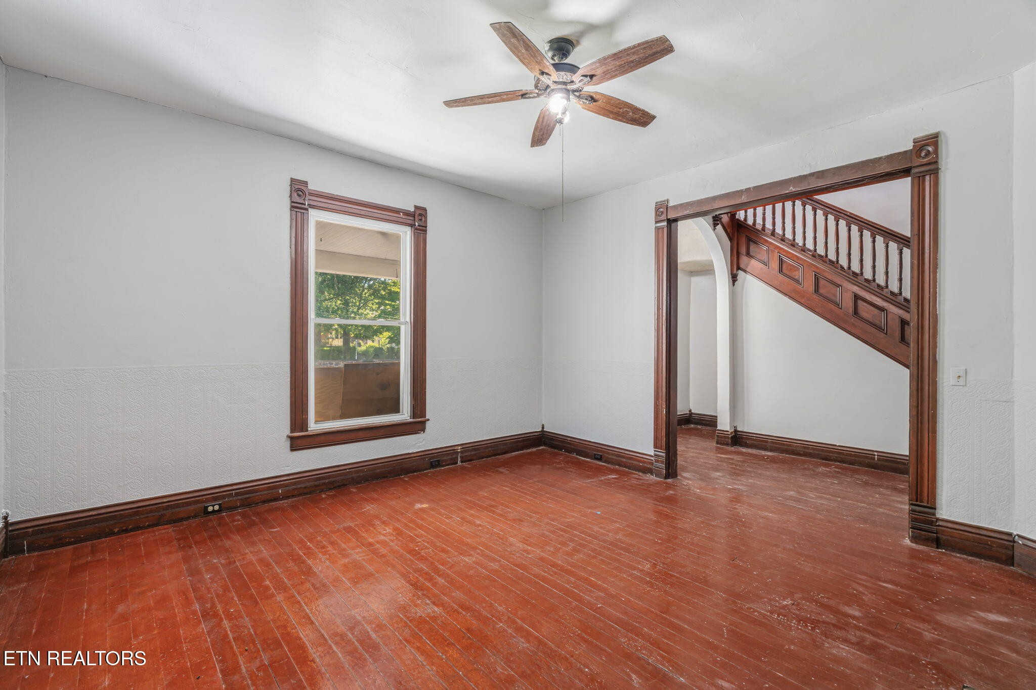 419 W Rockwood Street Rockwood TN 37854
