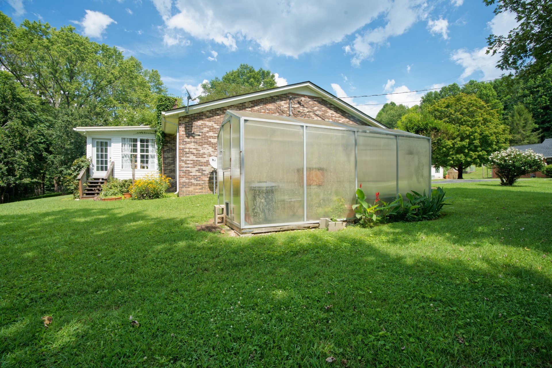 1561 Edgefield Court Cookeville TN 38506