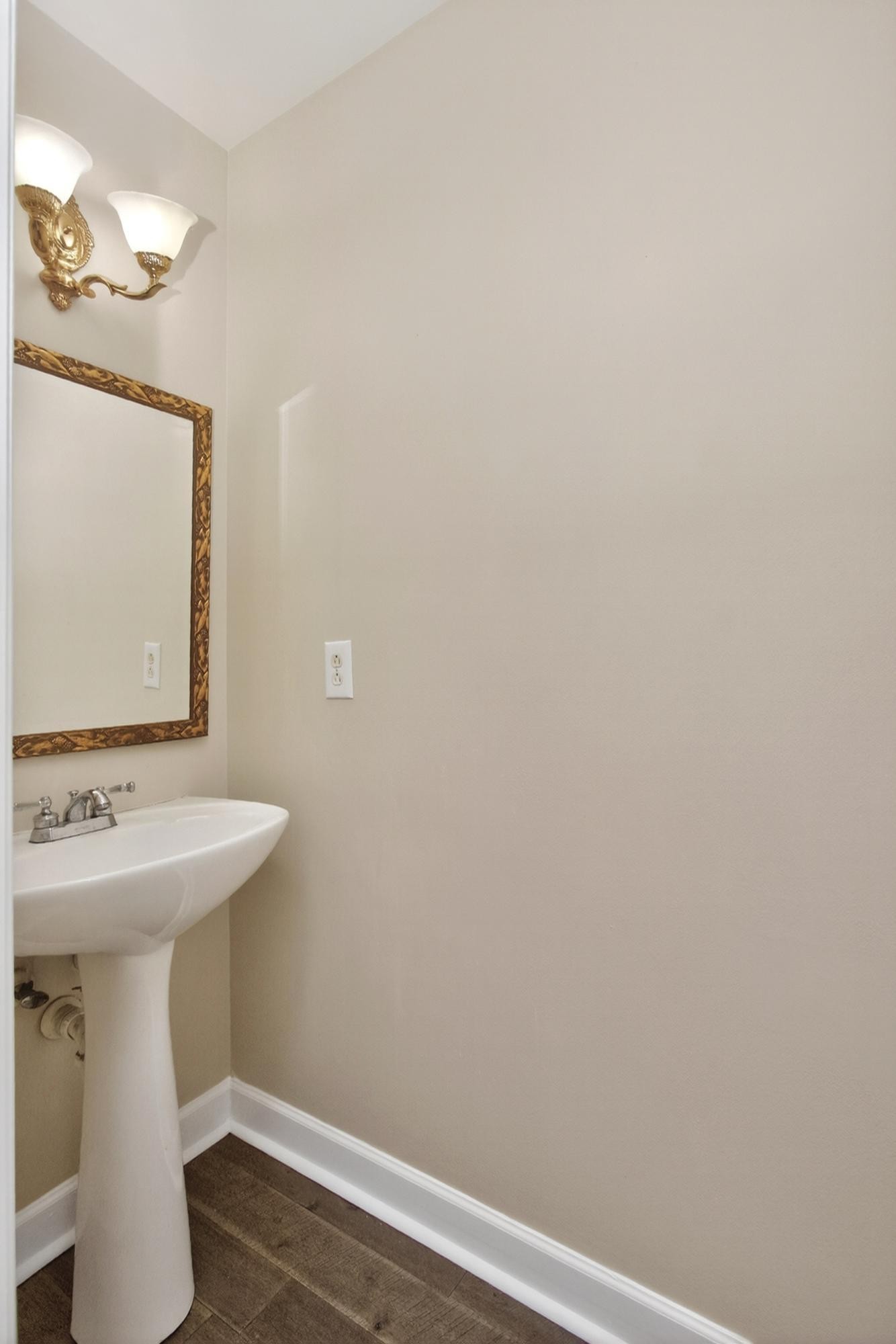 5001 Vineyard Point Hermitage TN 37076