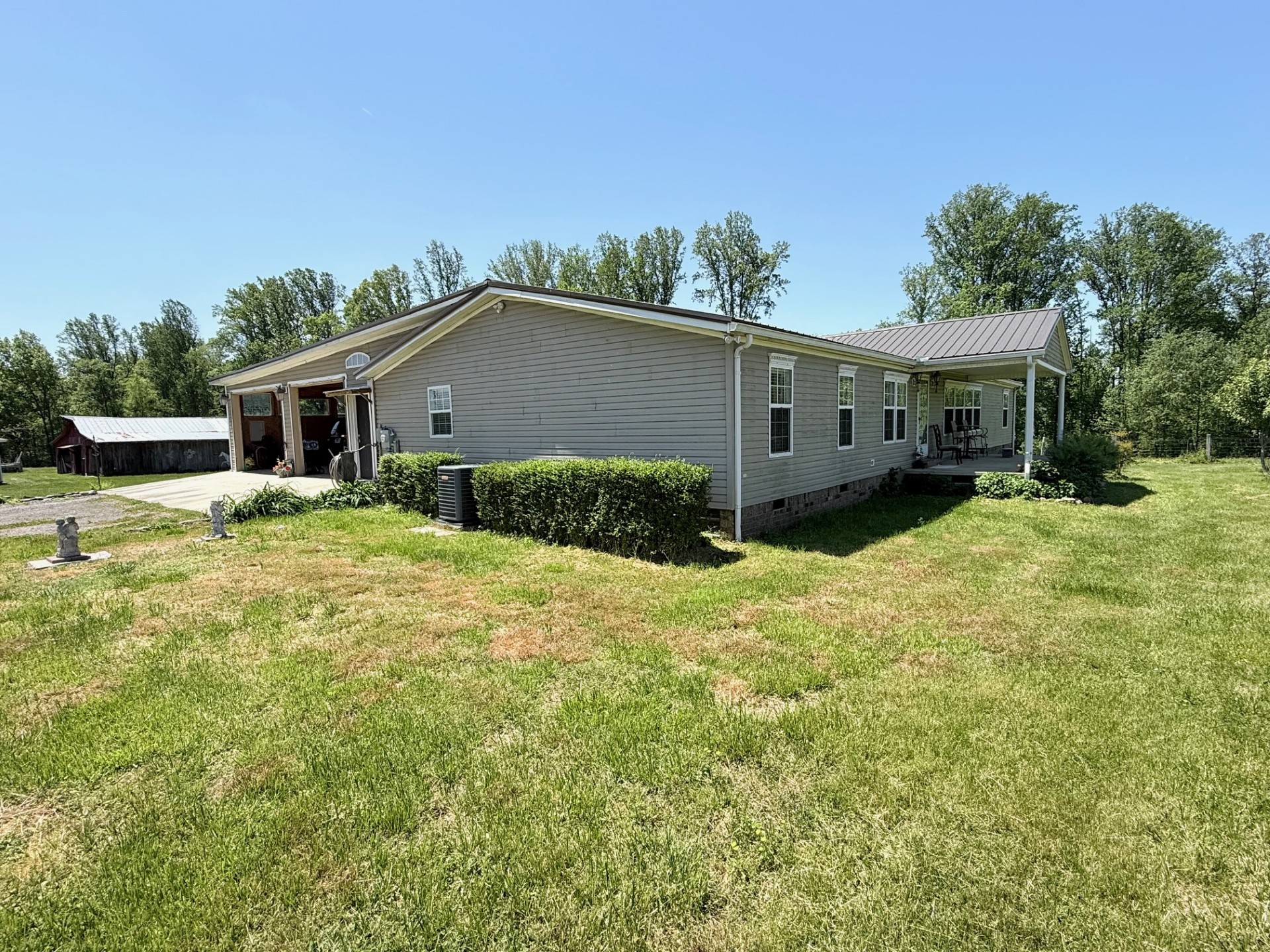 2364 Geedsville Road Bradyville TN 37026