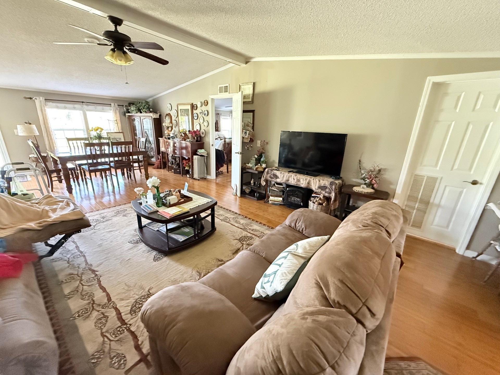2364 Geedsville Road Bradyville TN 37026
