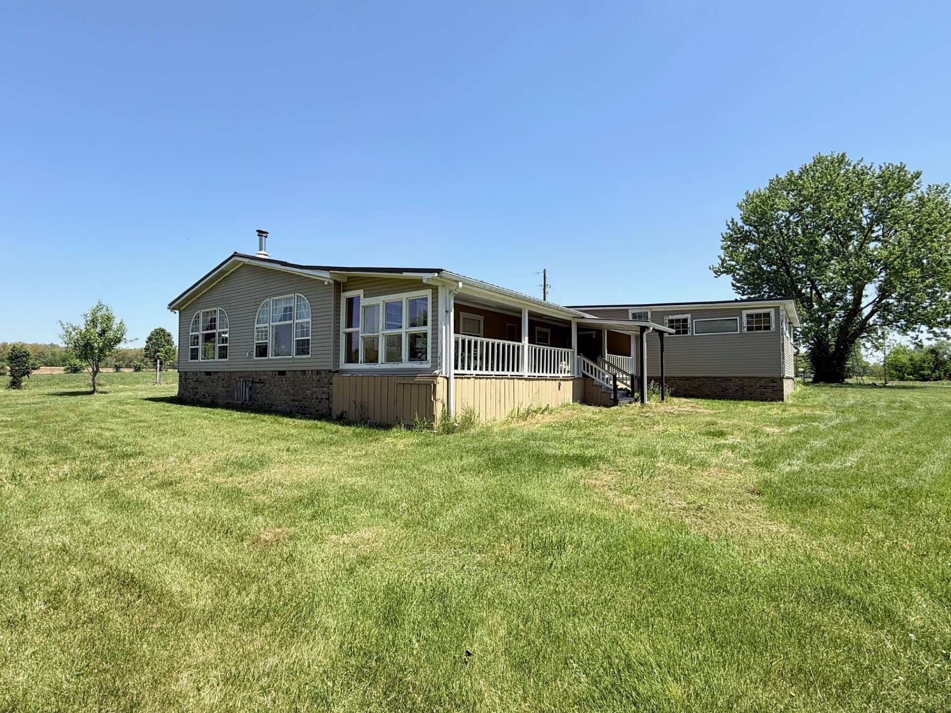 2364 Geedsville Road Bradyville TN 37026