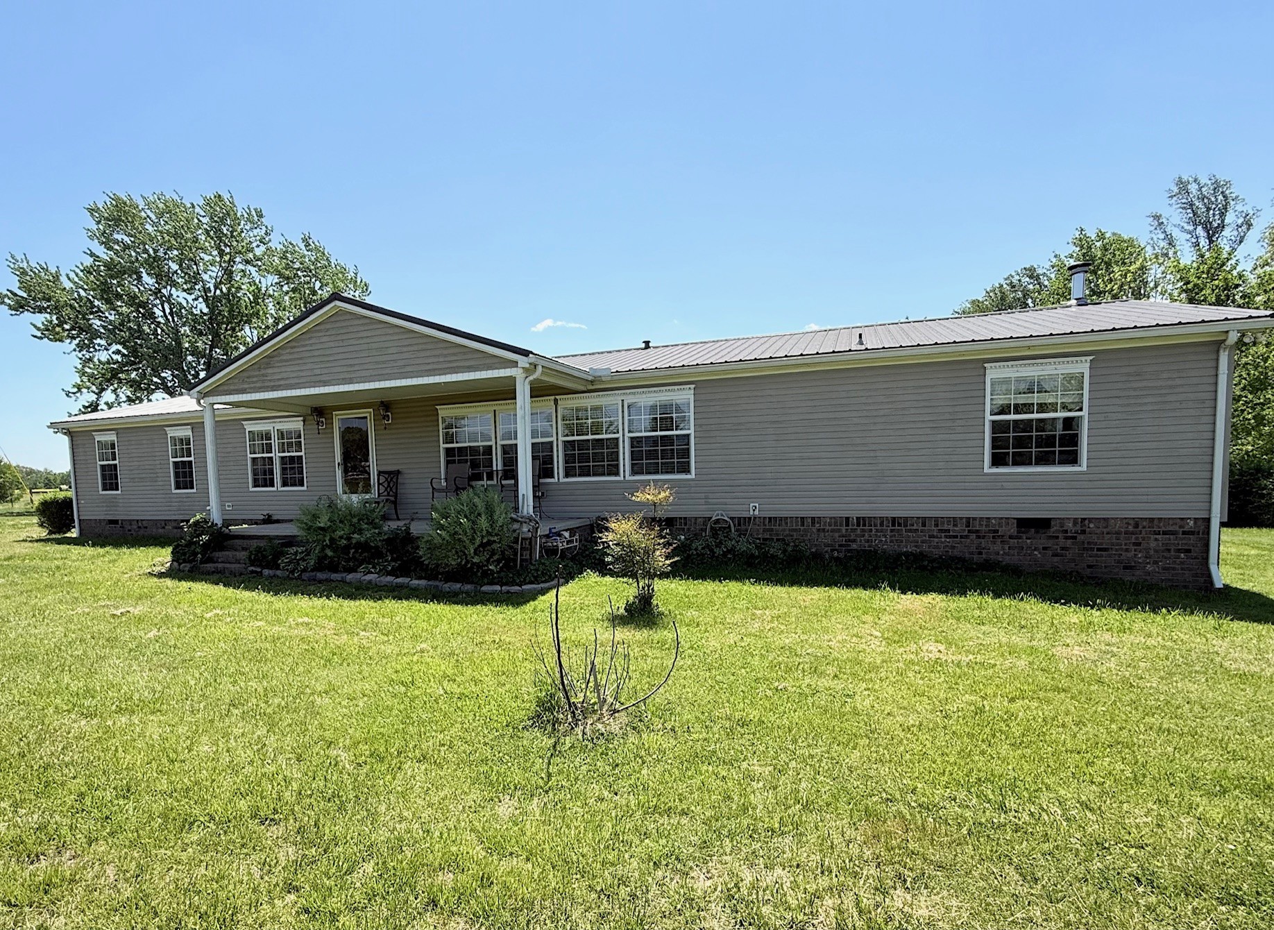 2364 Geedsville Road Bradyville TN 37026