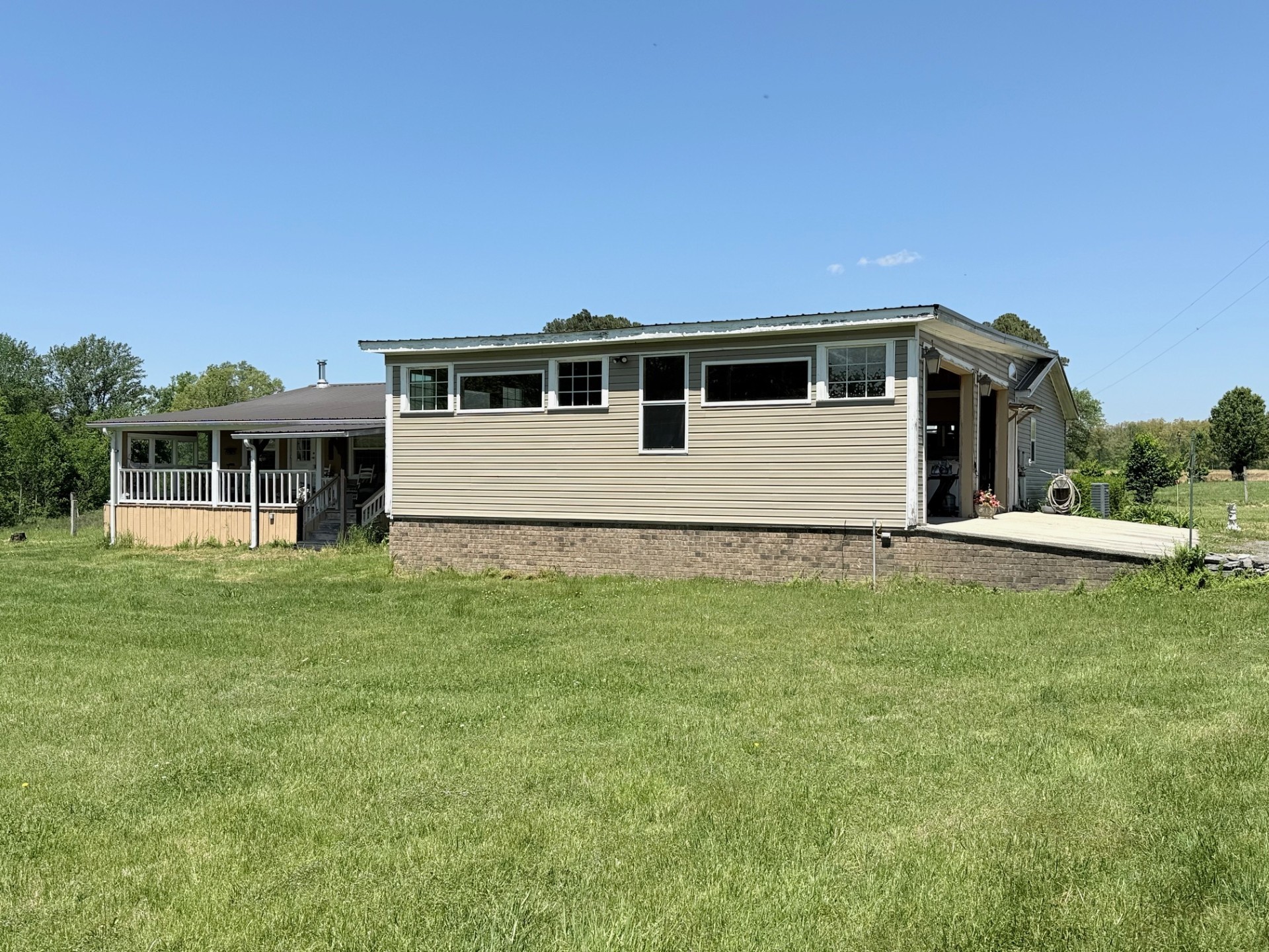 2364 Geedsville Road Bradyville TN 37026