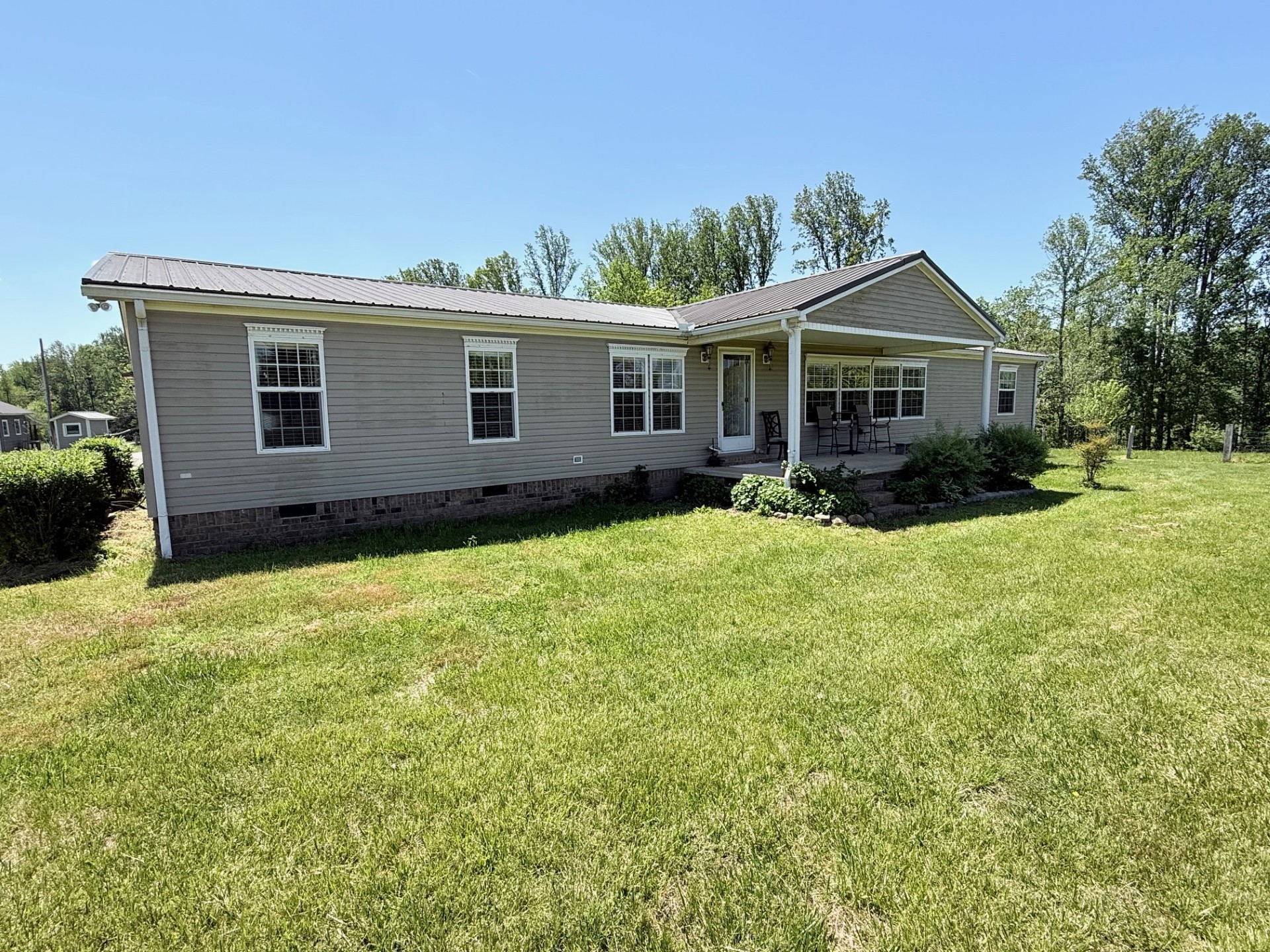 2364 Geedsville Road Bradyville TN 37026