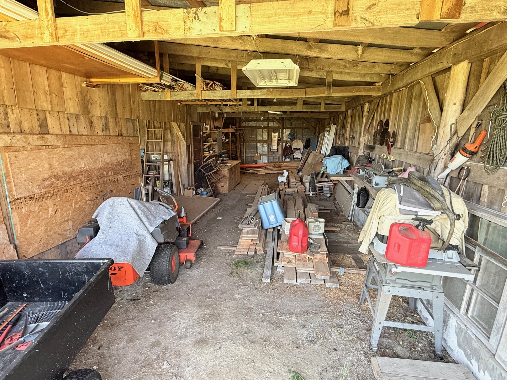 2364 Geedsville Road Bradyville TN 37026
