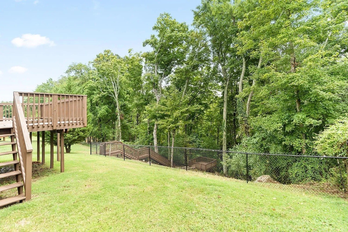 3136 Brook Hill Drive Clarksville TN 37042