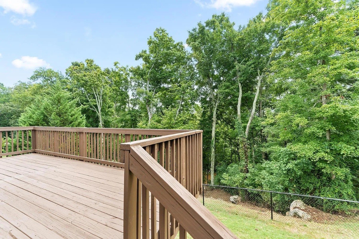 3136 Brook Hill Drive Clarksville TN 37042
