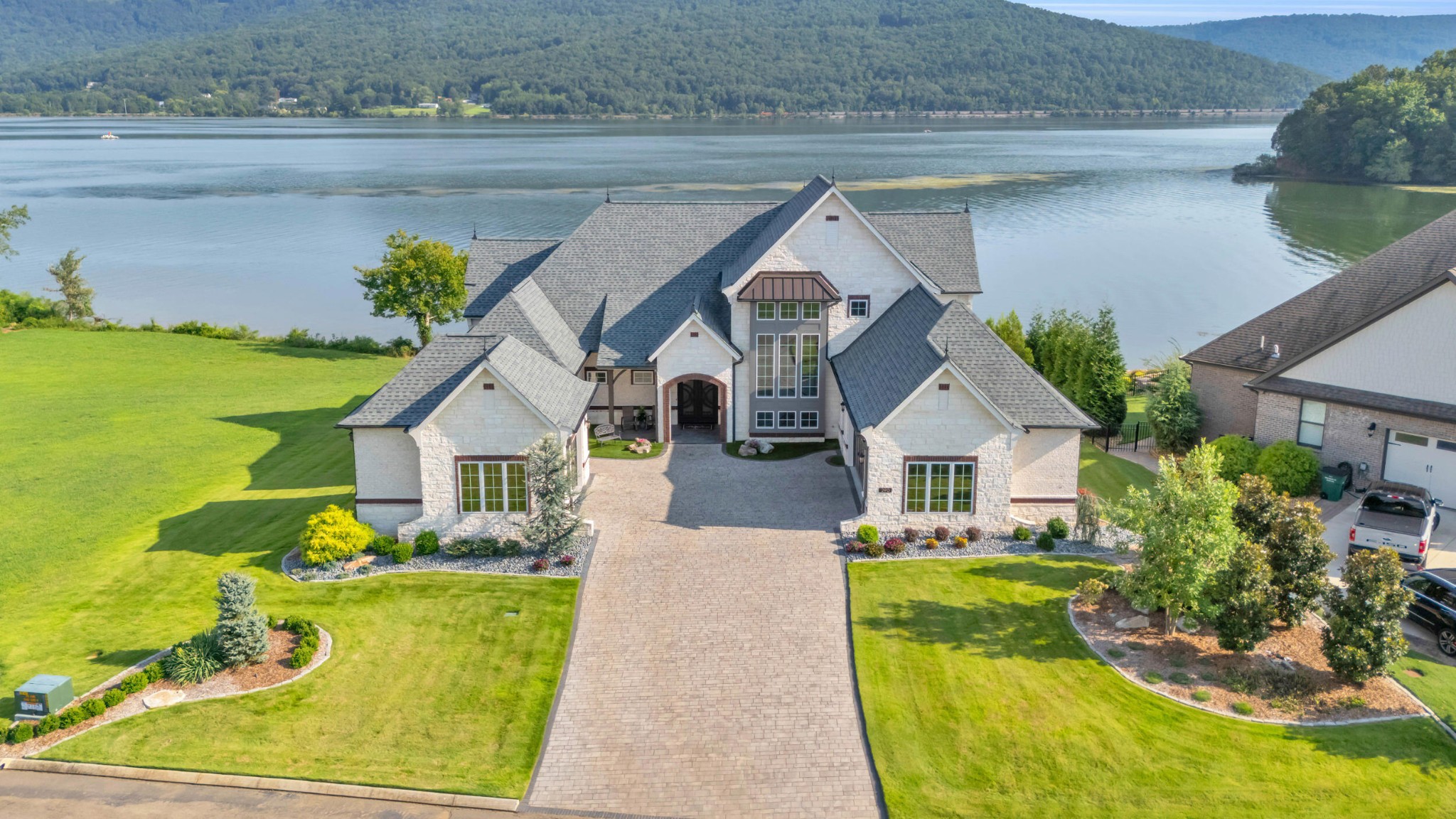 290 Edgewater Way Jasper TN 37347
