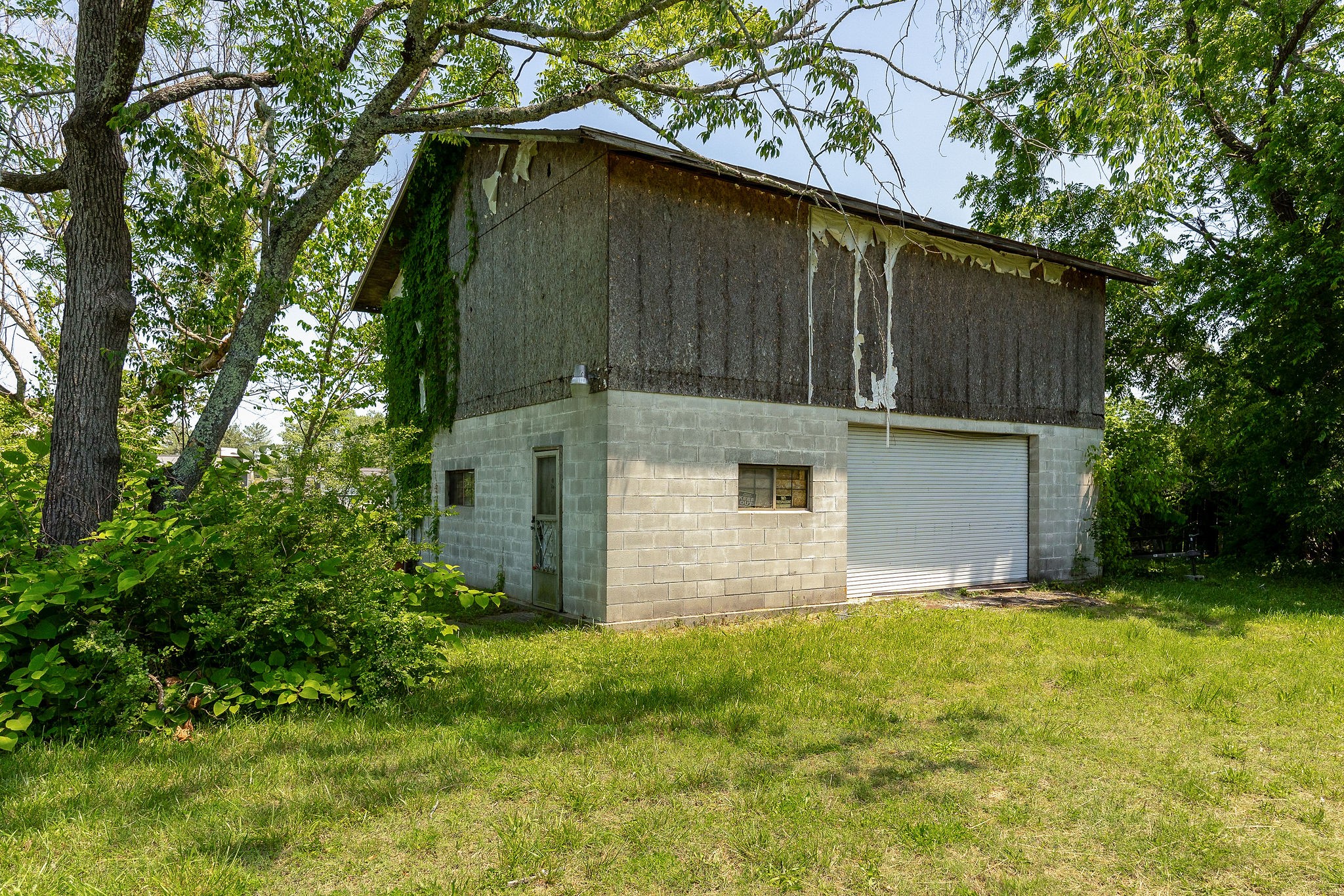 214 5th Ave, S Baxter TN 38544