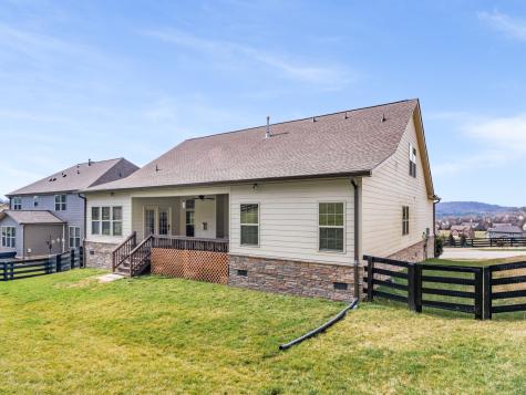 6817 Pleasant Gate Lane College Grove TN 37046