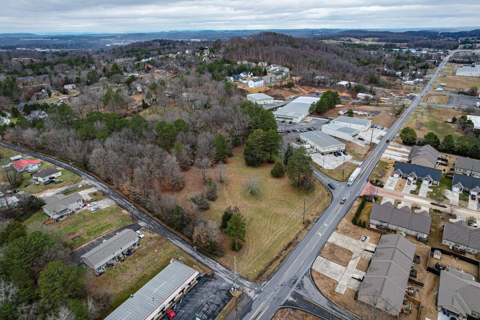 8 37th Street, NE Cleveland TN 37312