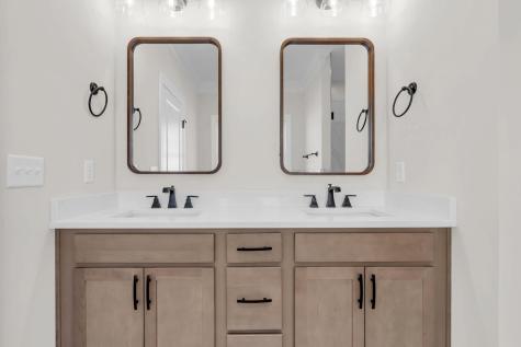 2206 Peterson Drive Chattanooga TN 37421