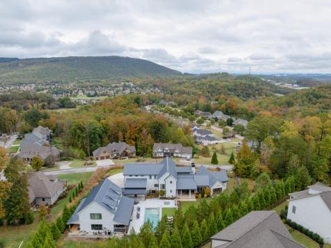 514 Kestrel Lane Chattanooga TN 37419