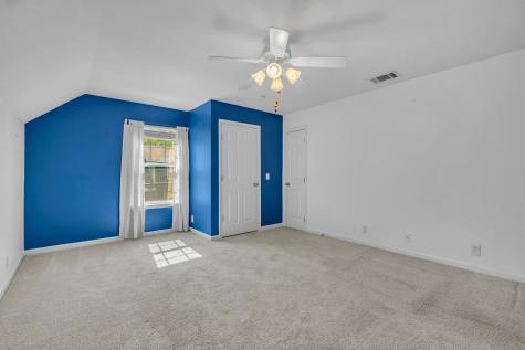 4035 Rg Buchanan Drive La Vergne TN 37086